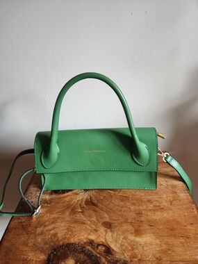 Elegant Green Top-Handle Satchel with Detachable Strap